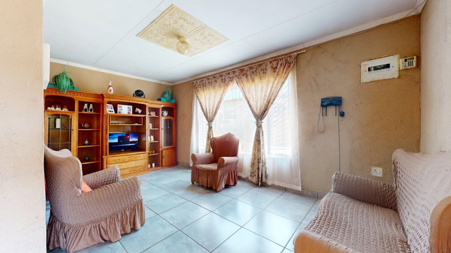 4 Bedroom Property for Sale in Promosa North West